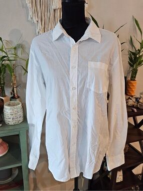 Basic Editions White Long-Sleeve Button-Up Shirt